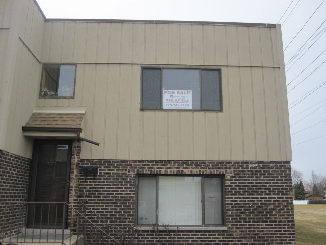 270 East Rimini Court, Unit 270 Palatine, IL 60067 - Photo 1 of 25