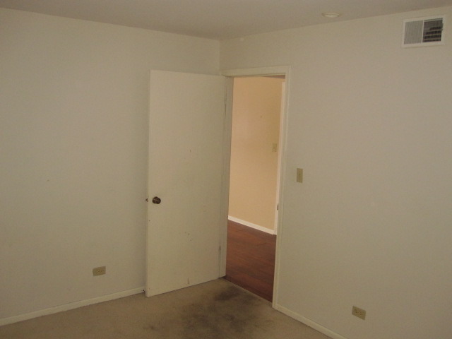 270 East Rimini Court, Unit 270 Palatine, IL 60067 - Photo 13 of 25