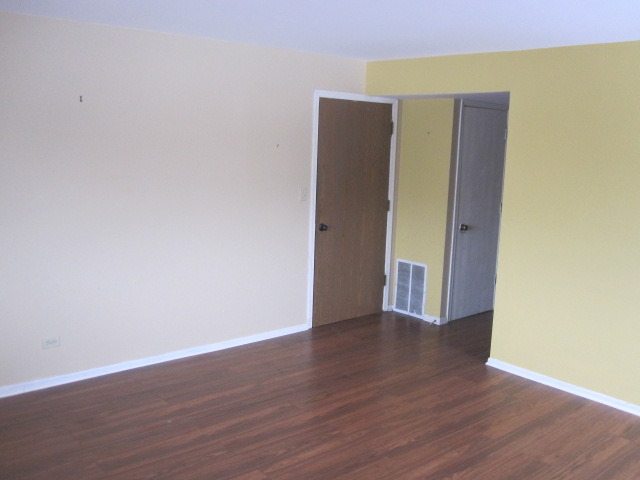 270 East Rimini Court, Unit 270 Palatine, IL 60067 - Photo 2 of 25