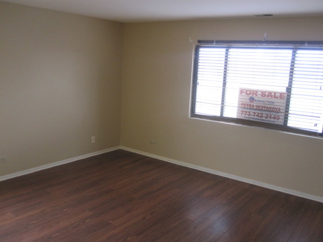 270 East Rimini Court, Unit 270 Palatine, IL 60067 - Photo 3 of 25