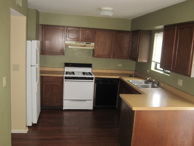 270 East Rimini Court, Unit 270 Palatine, IL 60067 - Photo 5 of 25