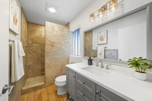 $1,675,000 | 553 A Hygeia Avenue, Encinitas, CA 92024