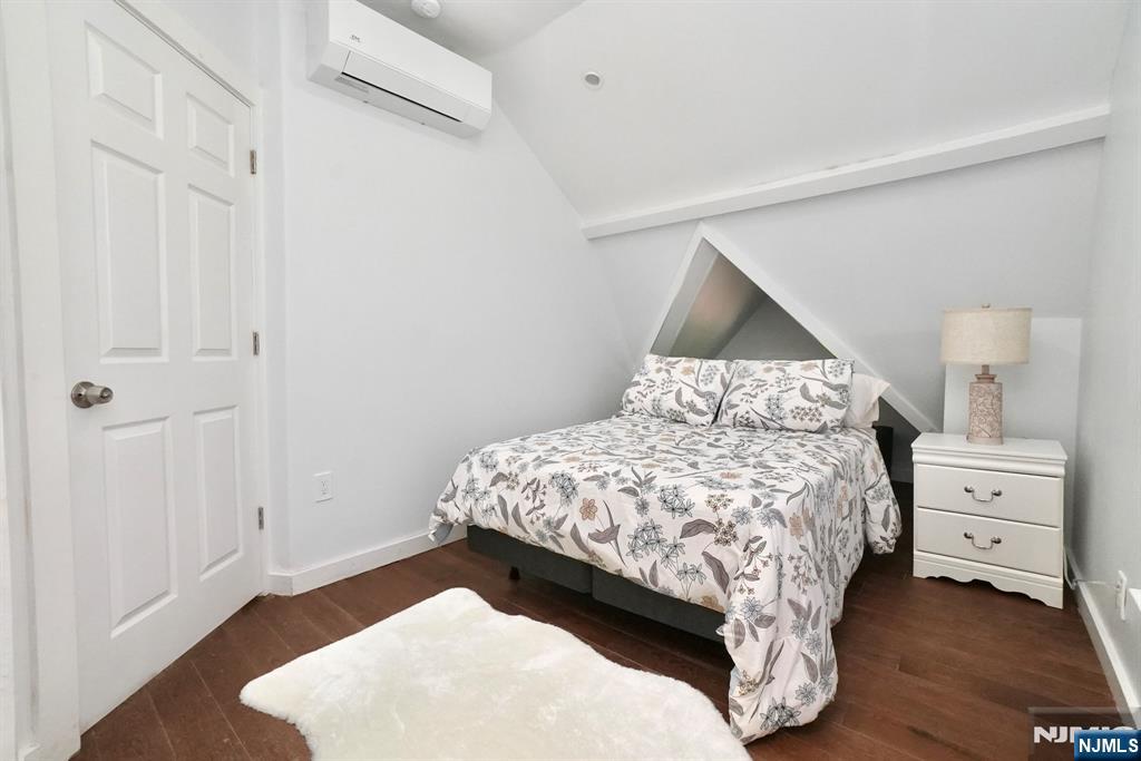189 Summit Cross Rutherford, NJ 07070 - Photo 38 of 44