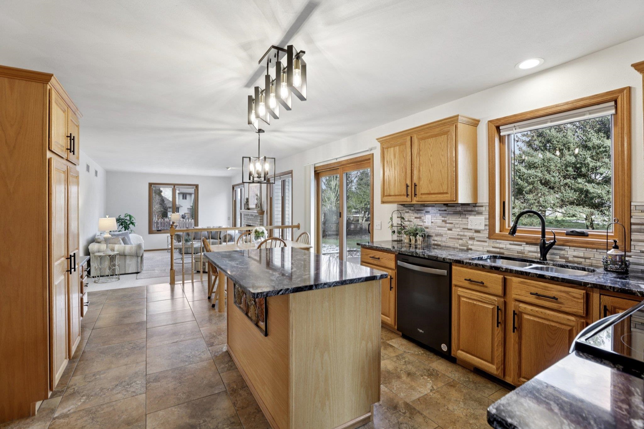 901 Innisbrook Court Waunakee, WI 53597 - Photo 13 of 72