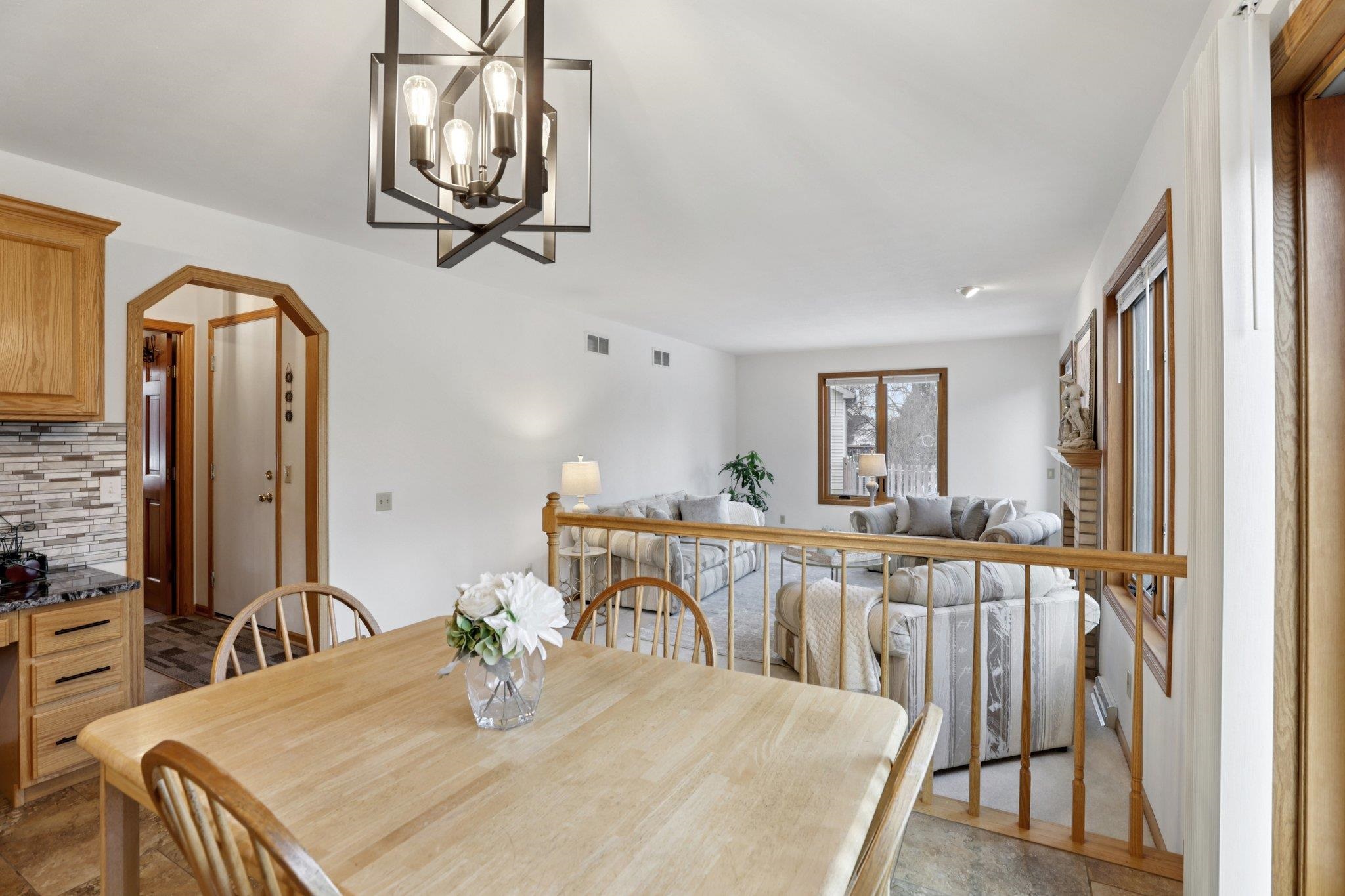 901 Innisbrook Court Waunakee, WI 53597 - Photo 18 of 72