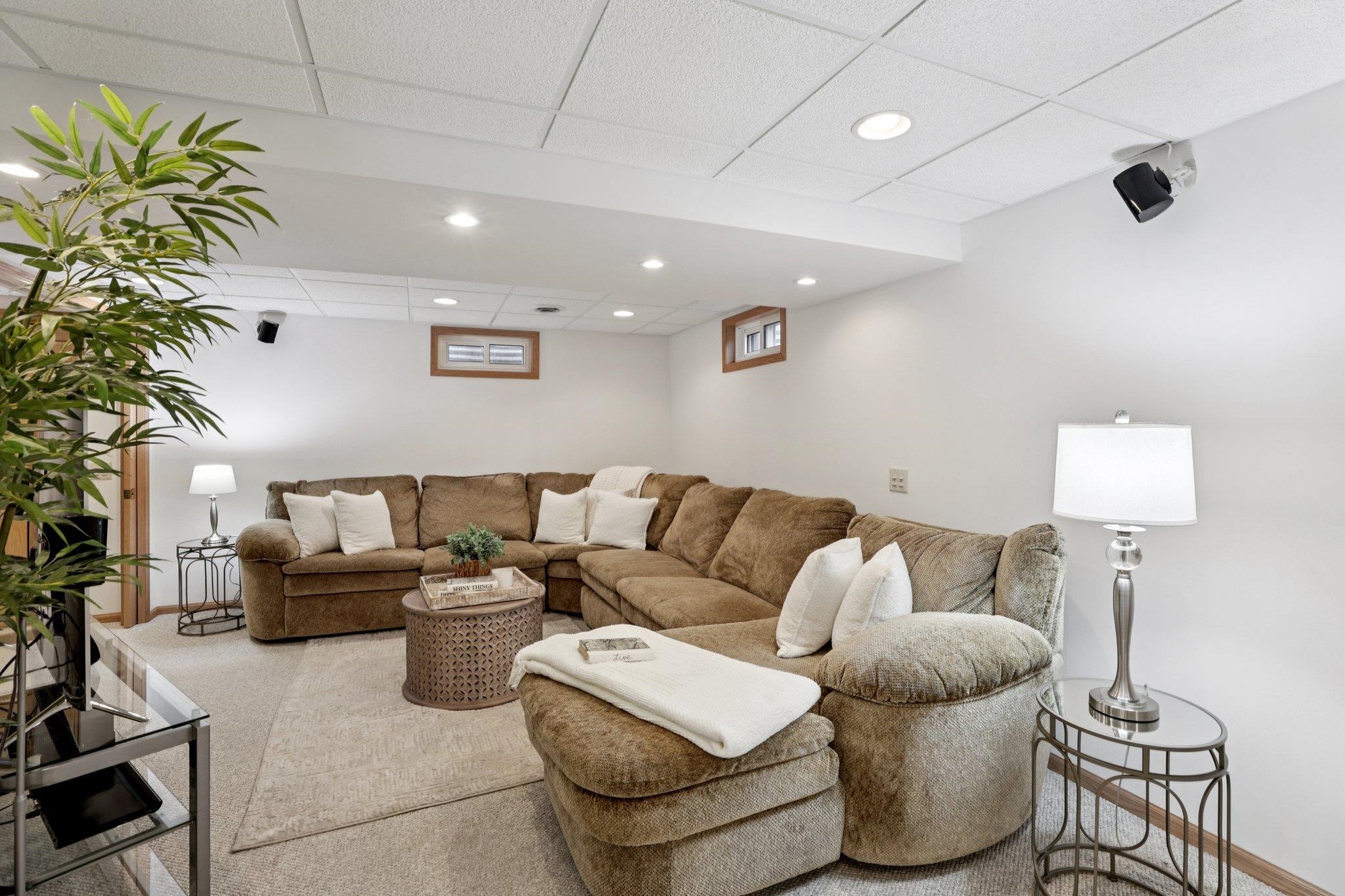 901 Innisbrook Court Waunakee, WI 53597 - Photo 35 of 72