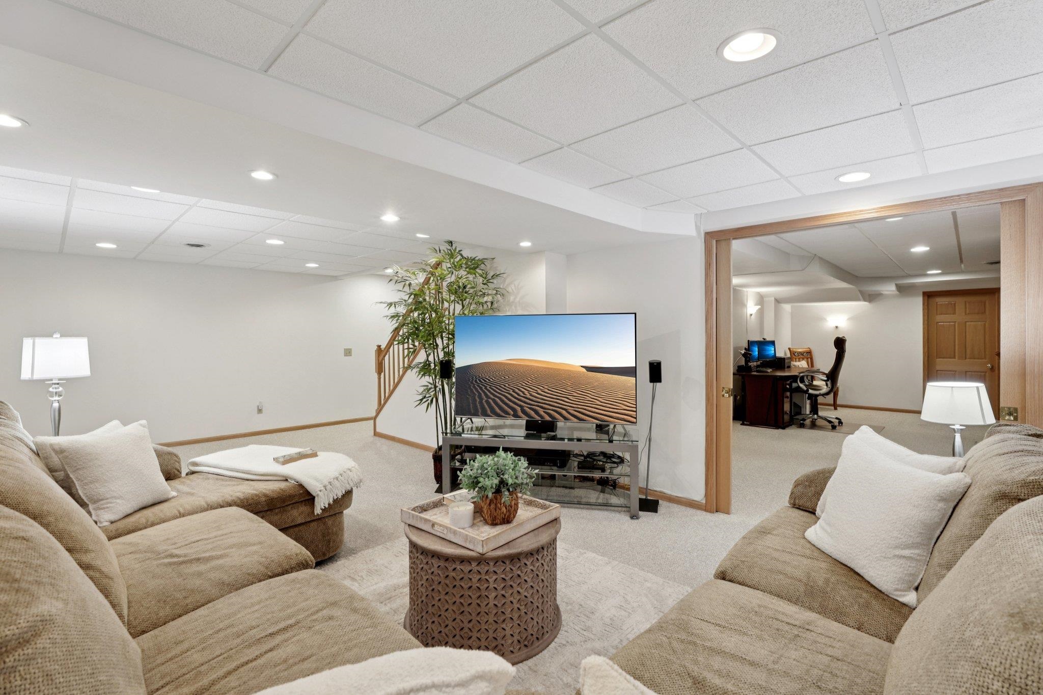 901 Innisbrook Court Waunakee, WI 53597 - Photo 37 of 72