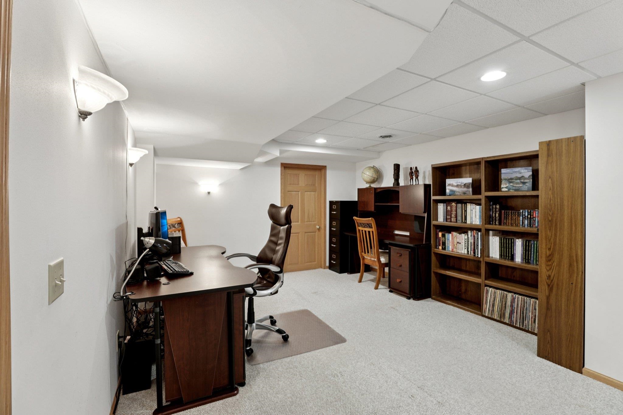 901 Innisbrook Court Waunakee, WI 53597 - Photo 39 of 72