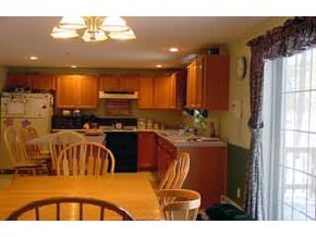 33 Auburn Road Hooksett, NH 03106 - Photo 2 of 2