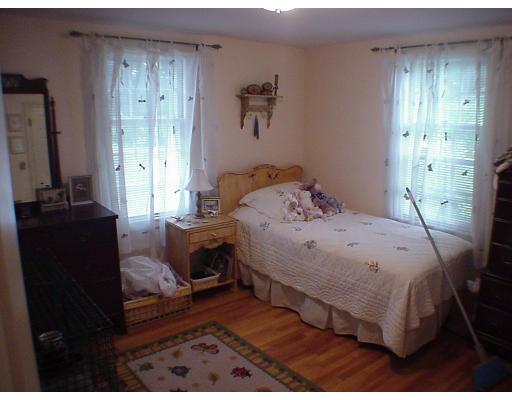 2 Mayflower Road Arlington, MA 02478 - Photo 3 of 6 Gallery Image 3