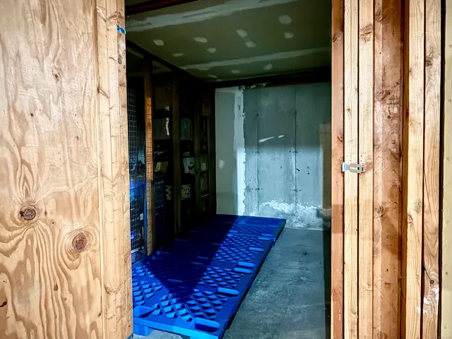 $1,800 | 9 Concorde Way, Unit B3, Windsor Locks, CT 06096