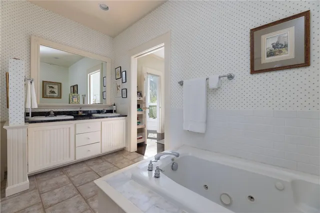 $2,250,000 | 109 Watch Hill Road, Westerly, RI 02891