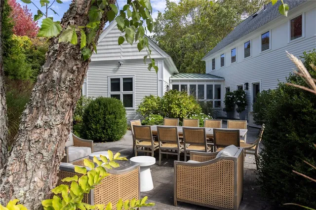 $2,250,000 | 109 Watch Hill Road, Westerly, RI 02891