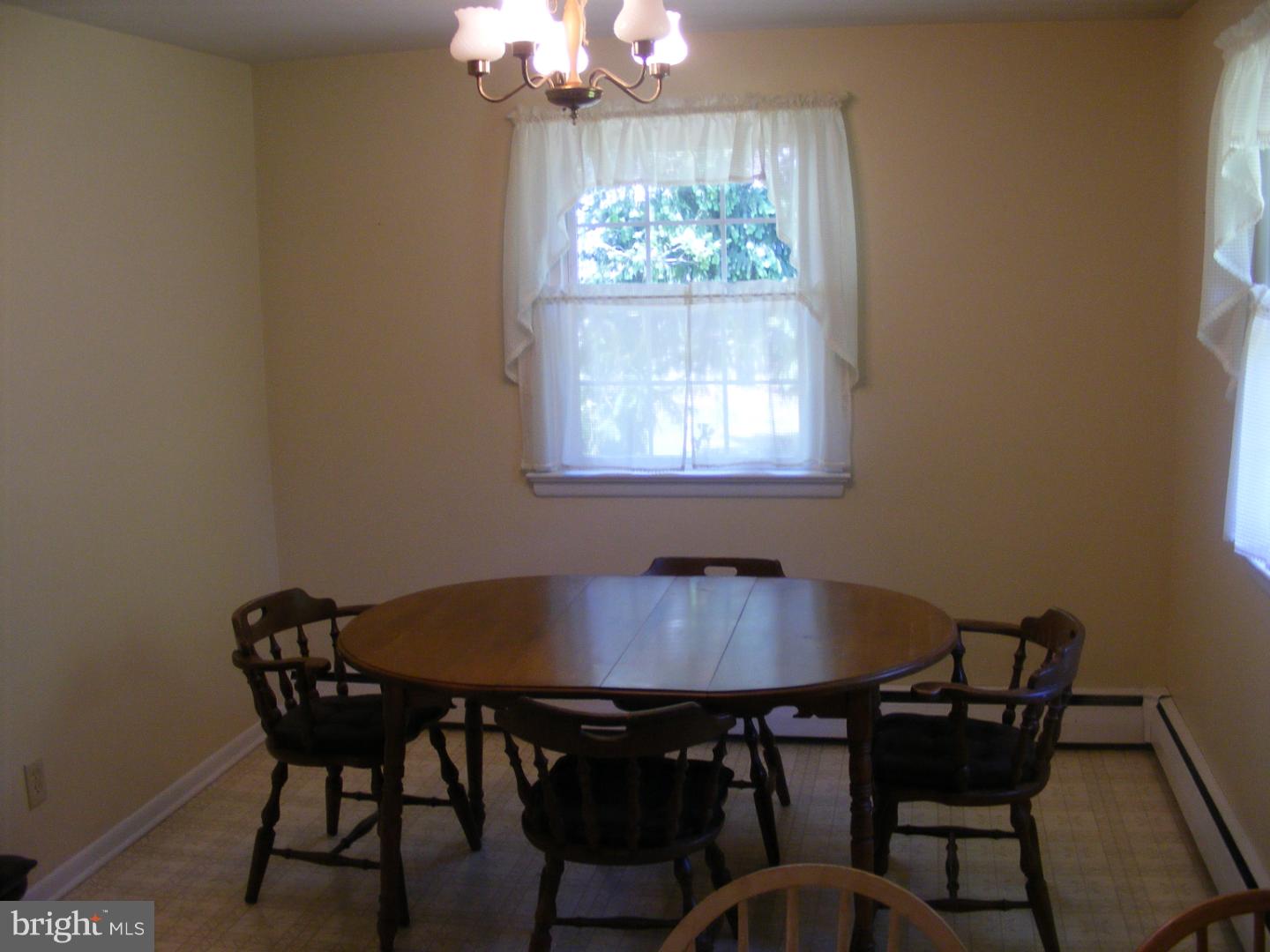 3704 Kings Road Pennsburg, PA 18073 - Photo 7 of 23 Gallery Image 7