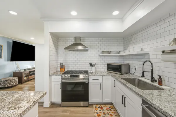 $239,000 | 7141 North 16th Street, Unit 209, Phoenix, AZ 85020
