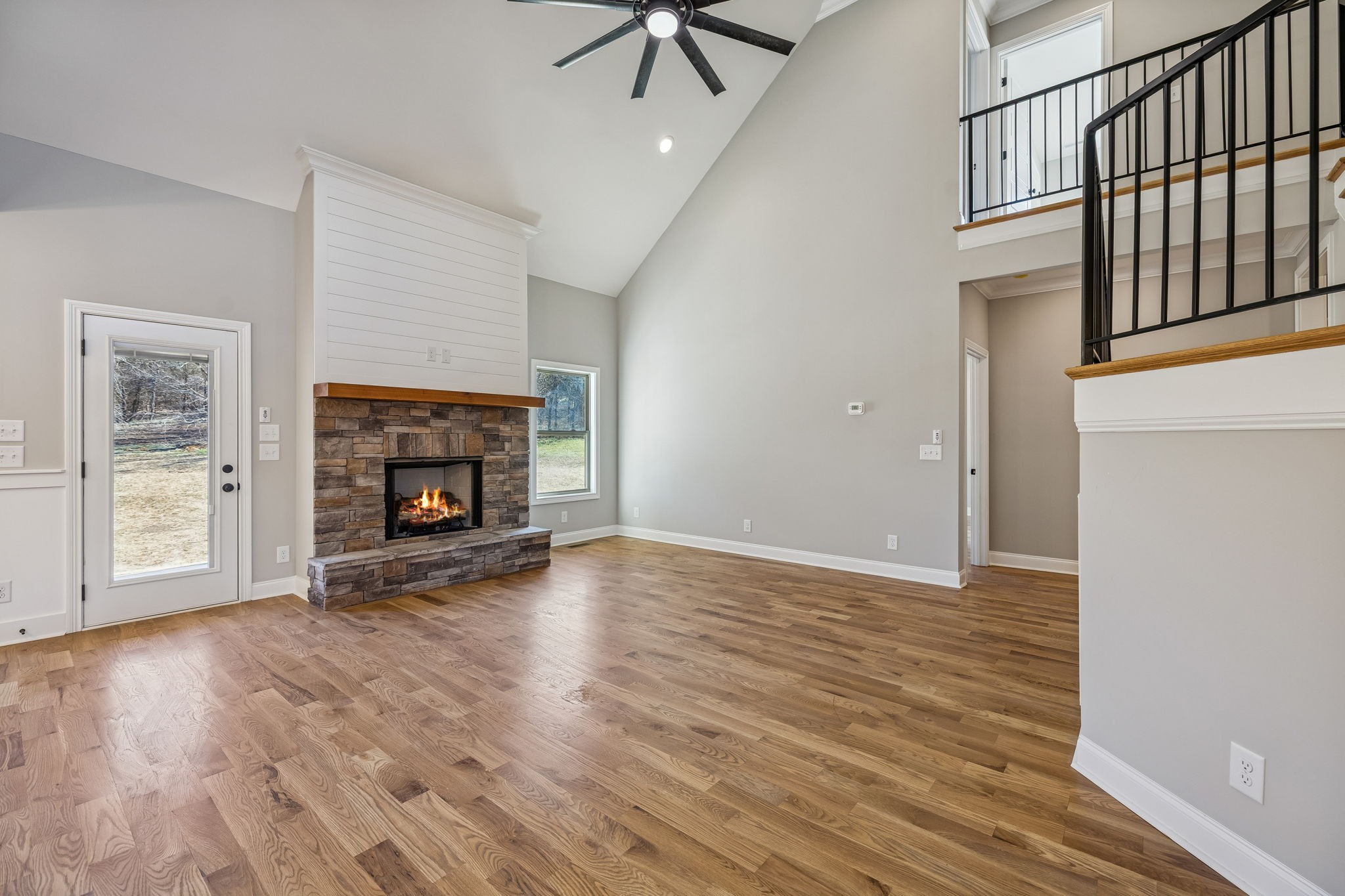 13781 Cainsville Road Lebanon, TN 37090 - Photo 20 of 72 a view of an empty room with fire place and a fireplace