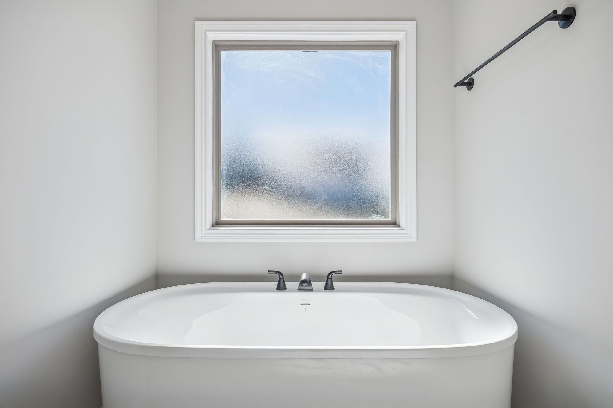 13781 Cainsville Road Lebanon, TN 37090 - Photo 32 of 72 a white bath tub sitting in a bathroom