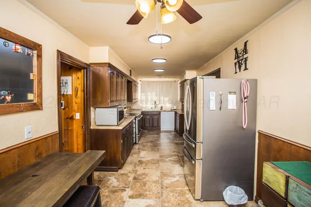 a view of utility room with washer and dryer