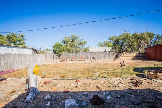 $258,750 | 402 Northwest 6th Street, Tulia, TX 79088