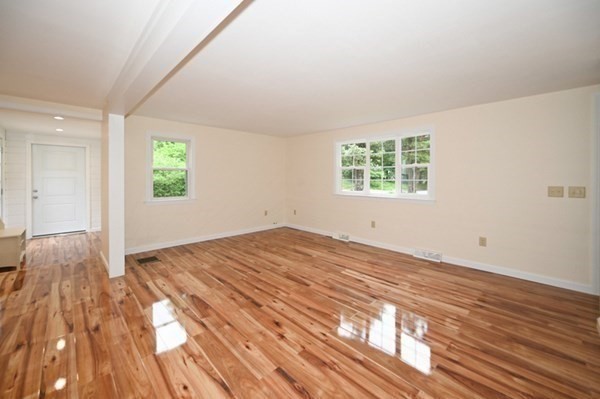 48 Prospect Road Plympton, MA 02367 - Photo 9 of 20 Gallery Image 9