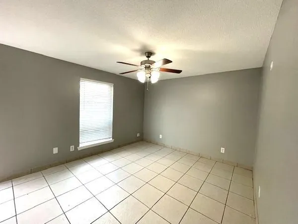 $1,400 | 2916 Maine Avenue, Unit B, Kenner, LA 70065