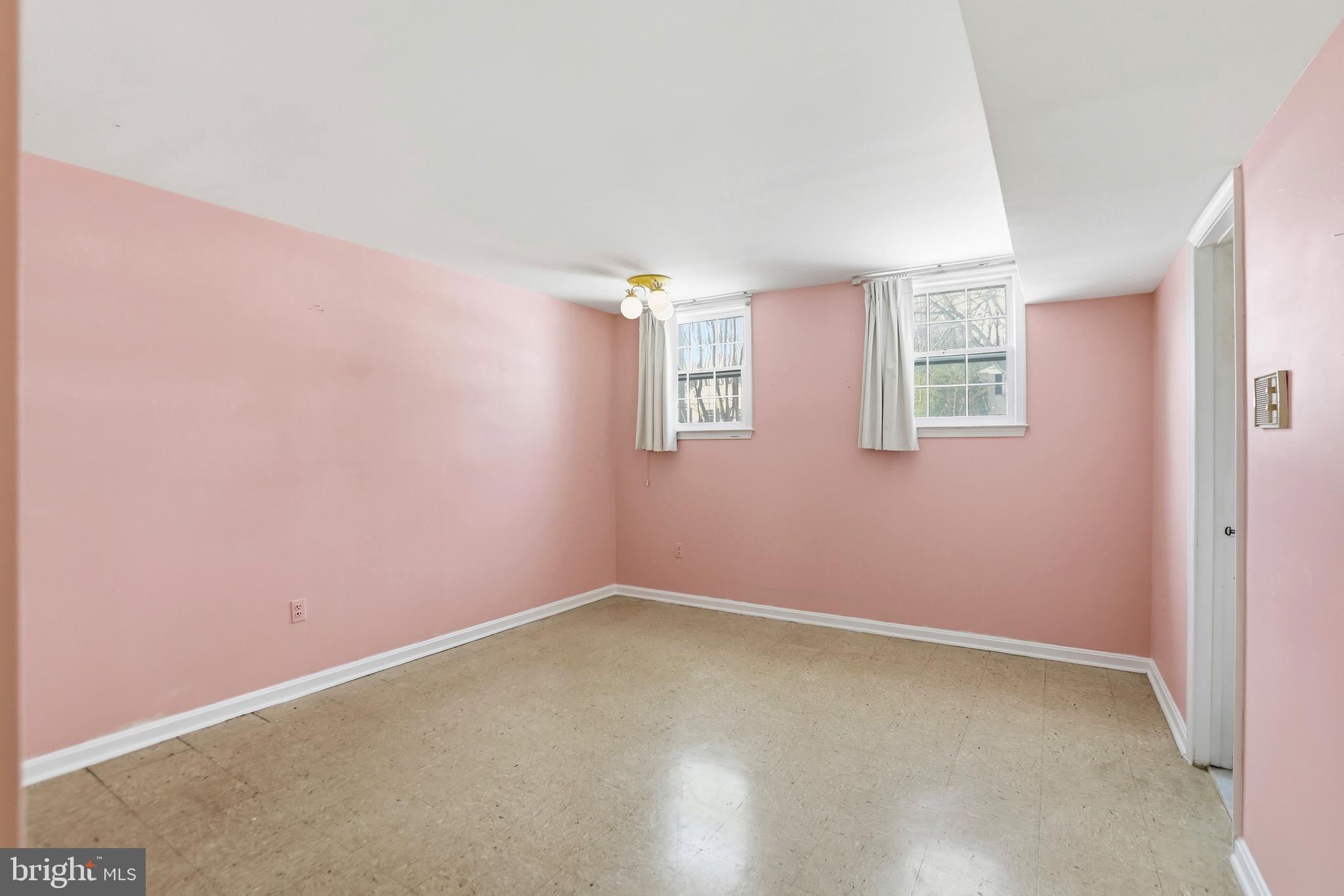 6025 Greeley Boulevard Springfield, VA 22152 - Photo 32 of 40