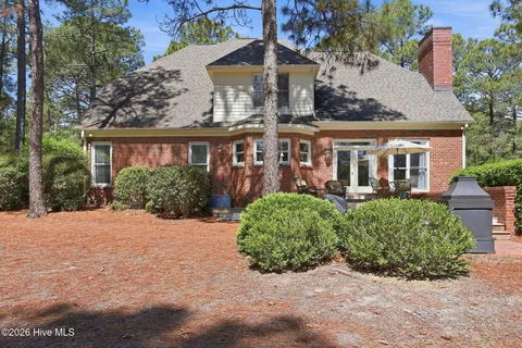 $898,000 | 44 Kilberry Drive, Pinehurst, NC 28374