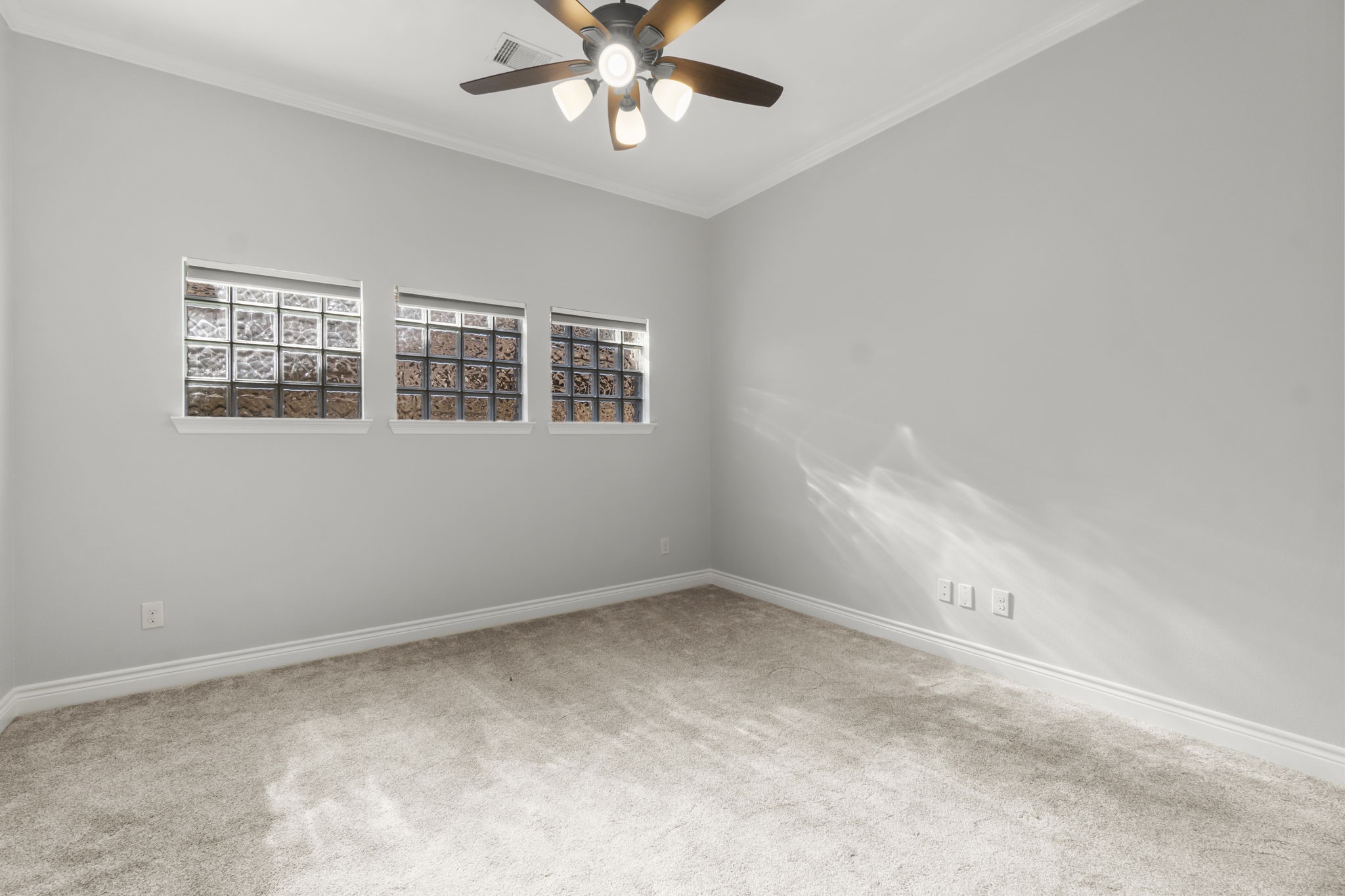 161 Riverbend Way Montgomery, TX 77316 - Photo 7 of 30