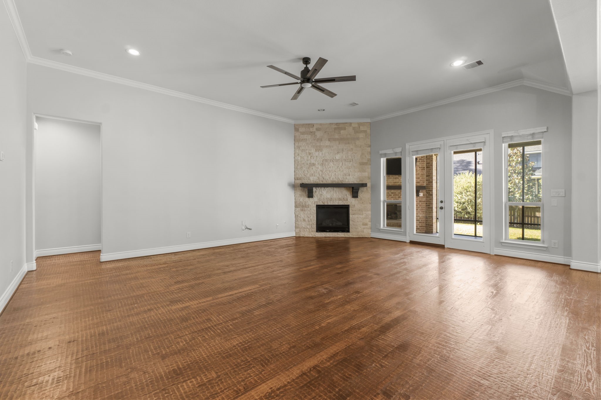 161 Riverbend Way Montgomery, TX 77316 - Photo 10 of 30