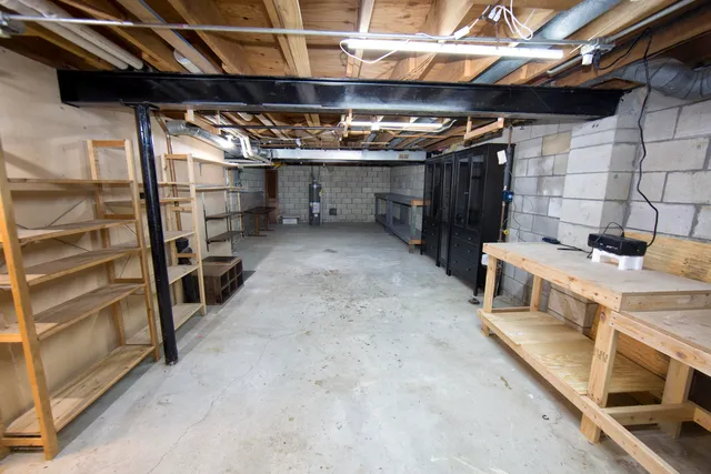 $425,000 | 6535 North Braeburn Lane, Glendale, WI 53209