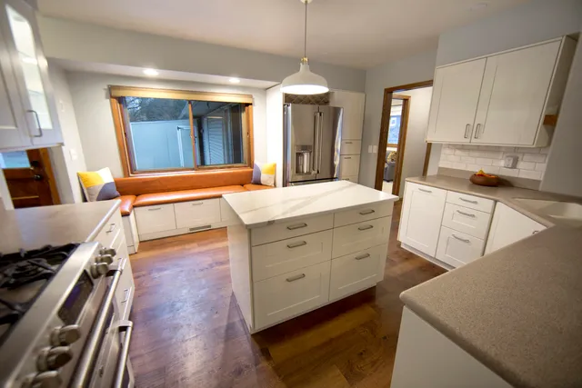 $425,000 | 6535 North Braeburn Lane, Glendale, WI 53209