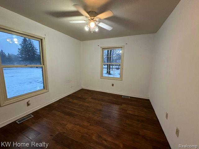 26528 Farmington Road Farmington Hills, MI 48334 - Photo 16 of 28 Gallery Image 16