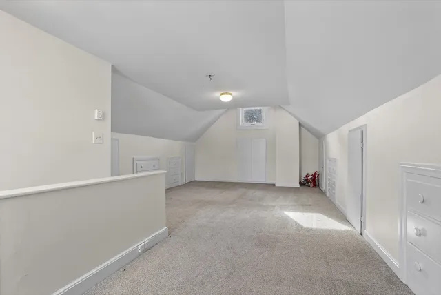 an empty room with a empty space