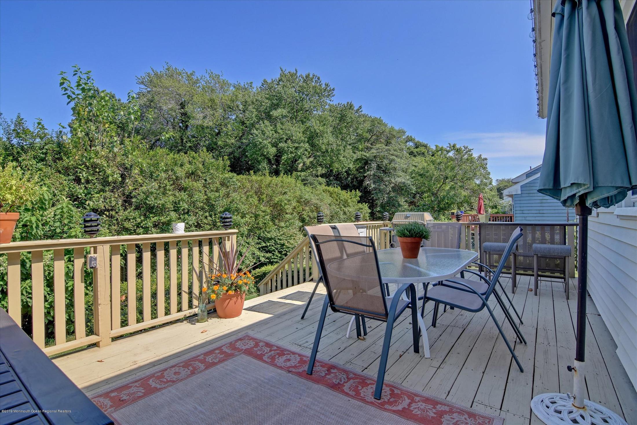 1628 Bailey Road Wall, NJ 07719 - Photo 24 of 33 24-Deck (2)