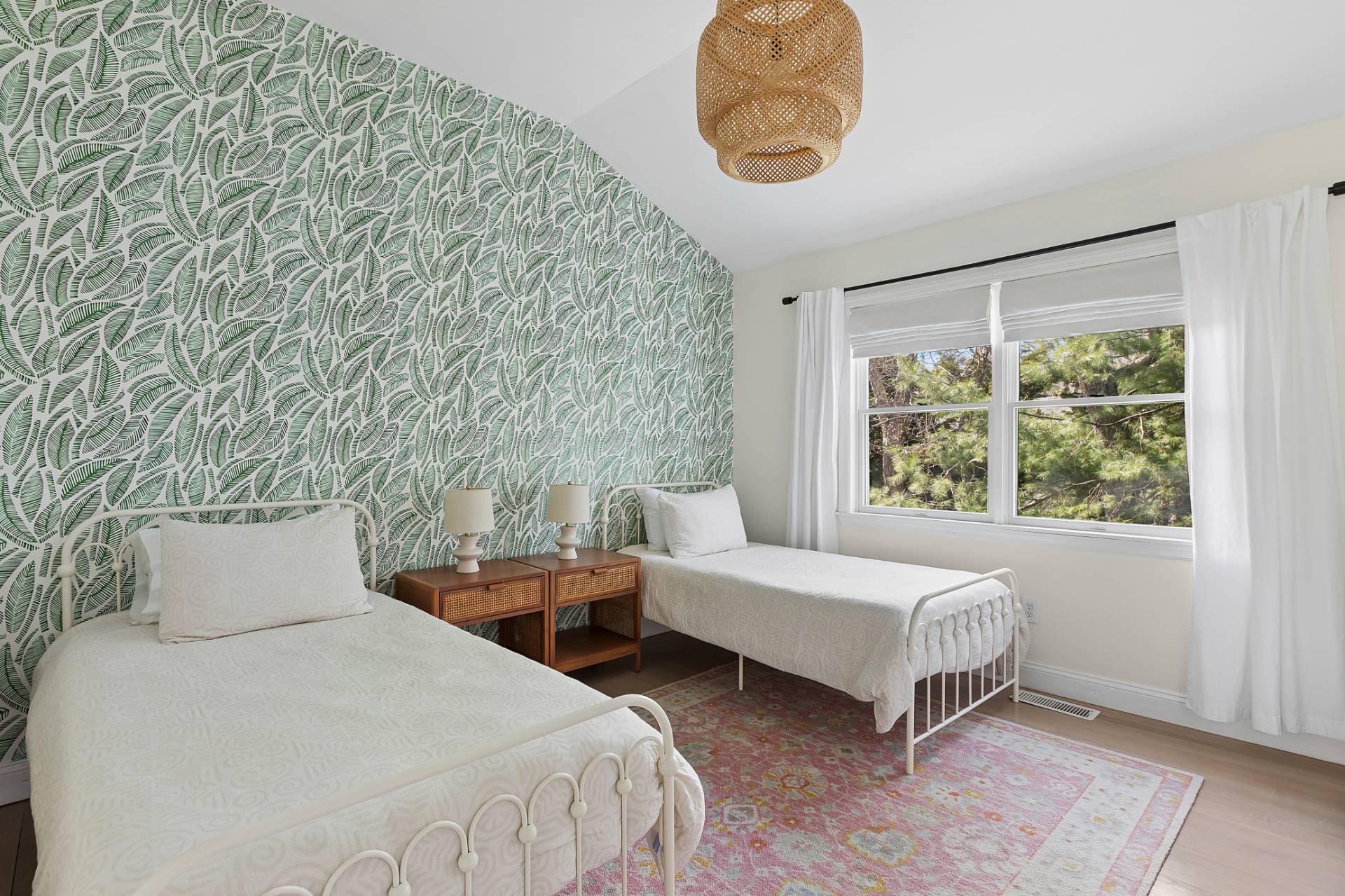 32 Old Fish Cove Road Southampton, NY 11968 - Photo 20 of 23 a bedroom with 2 bed and a window