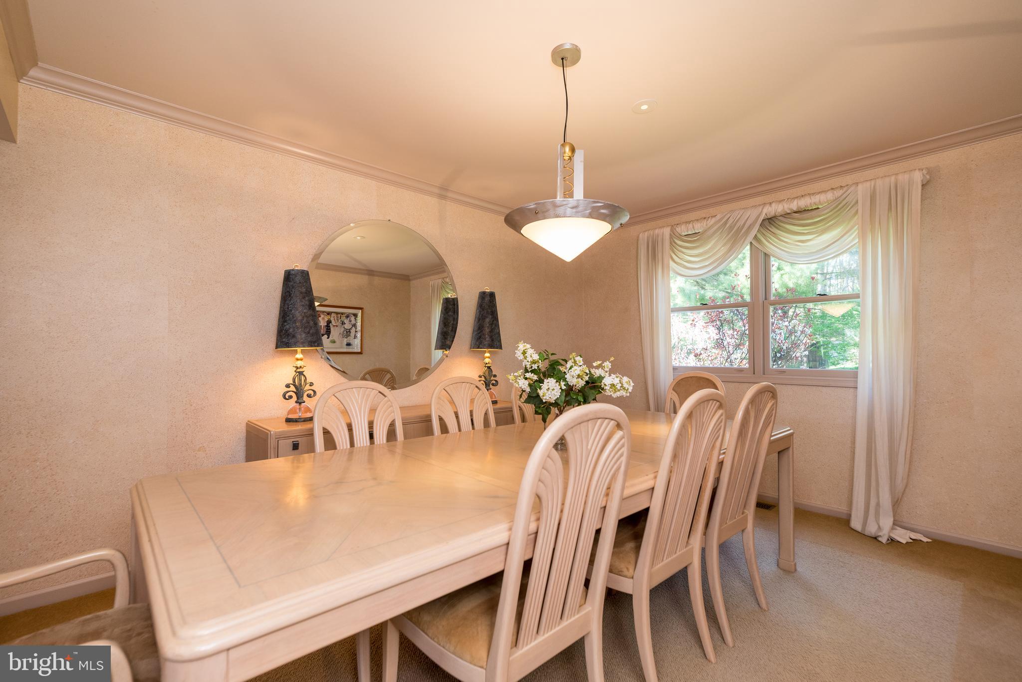 1401 Lexington Drive Ambler, PA 19002 - Photo 25 of 99 Dining room