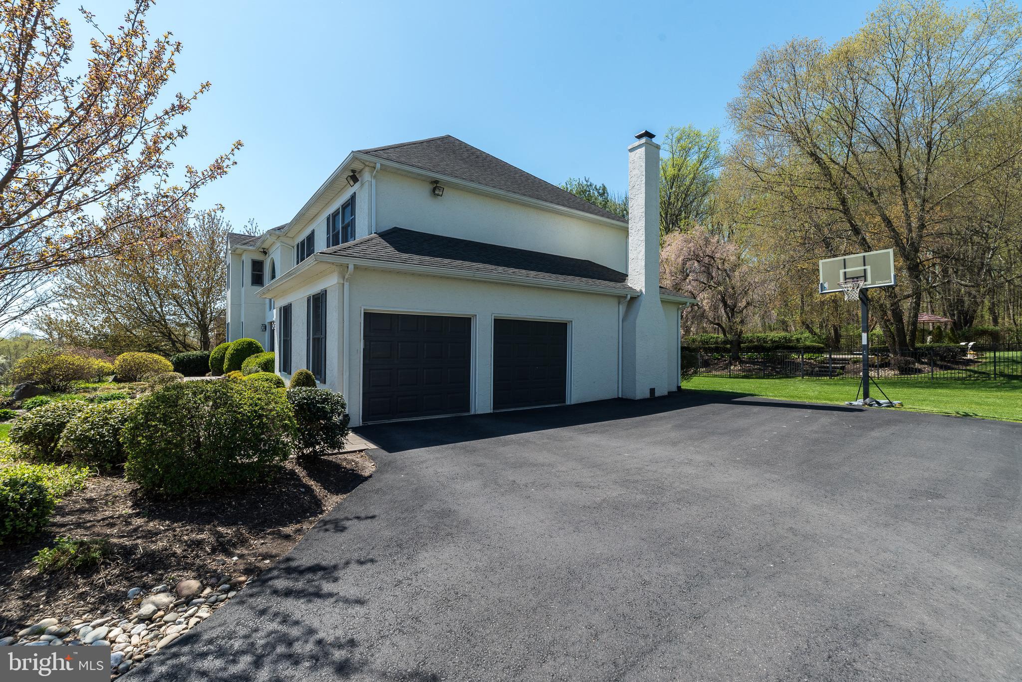 1401 Lexington Drive Ambler, PA 19002 - Photo 88 of 99 Side of home/garage