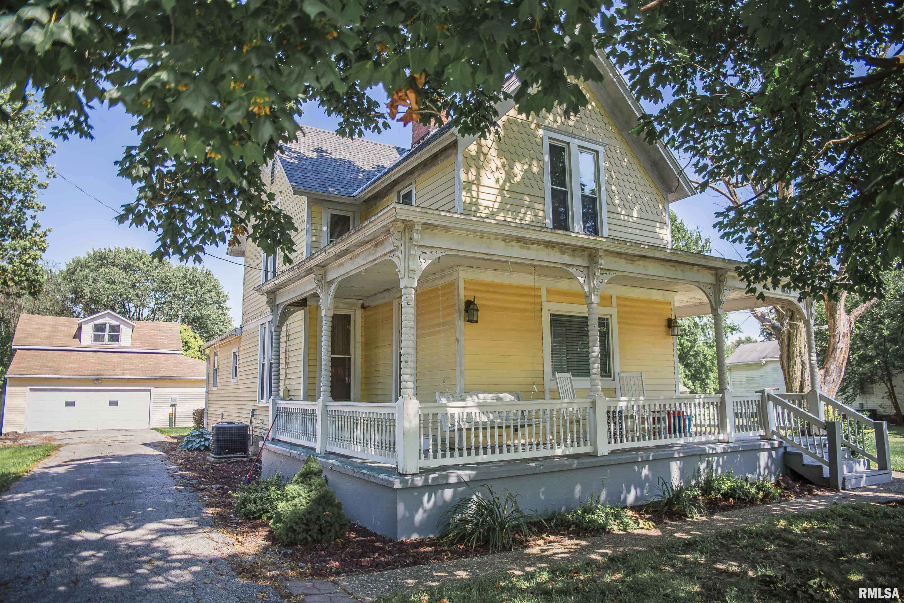 214 North Chestnut Street Mendon, IL 62351 - Photo 1 of 12 Gallery Image 1