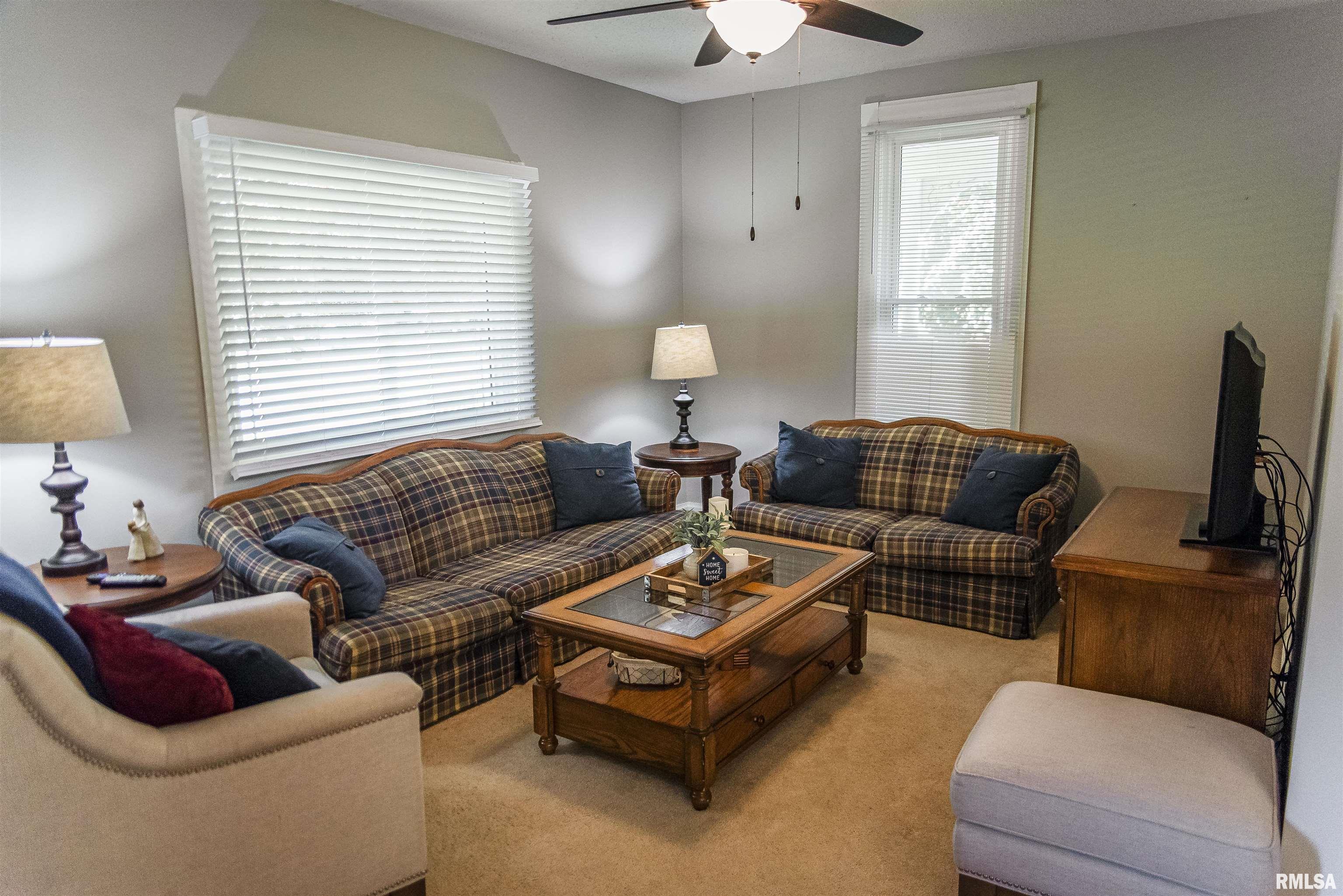 214 North Chestnut Street Mendon, IL 62351 - Photo 8 of 12 Gallery Image 8