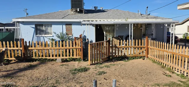 $1,350 | 11329 West Duluth Avenue, Youngtown, AZ 85363