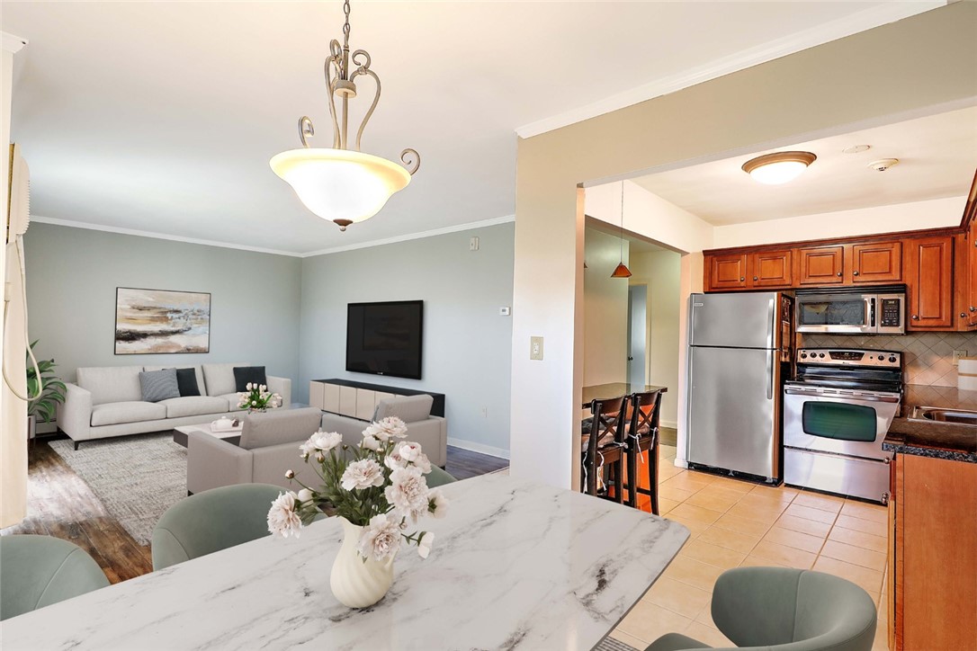400 New River Road, Unit 605 Lincoln, RI 02838 - Photo 10 of 29 Photo is virtually staged.