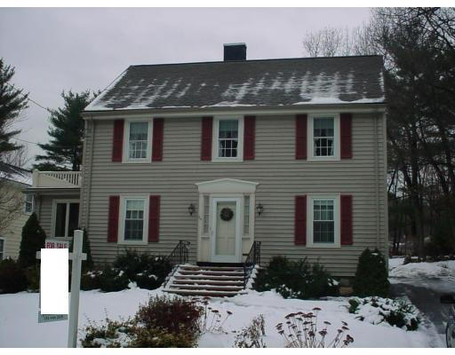 29 Prospect Hill Road Lexington, MA 02421 - Photo 1 of 8 a front view of a house with a yard