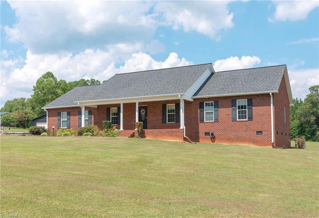 926 Cl Wagner Road Lexington, NC 27295 - Photo 1 of 30 Gallery Image 1