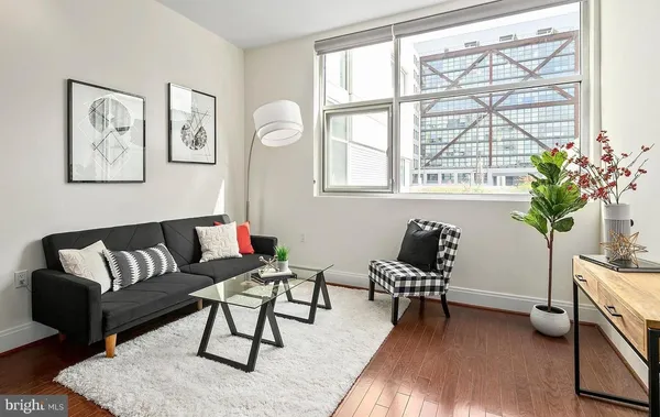 $2,600 | 919 Florida Avenue Northwest, Unit 103, Washington, DC 20001