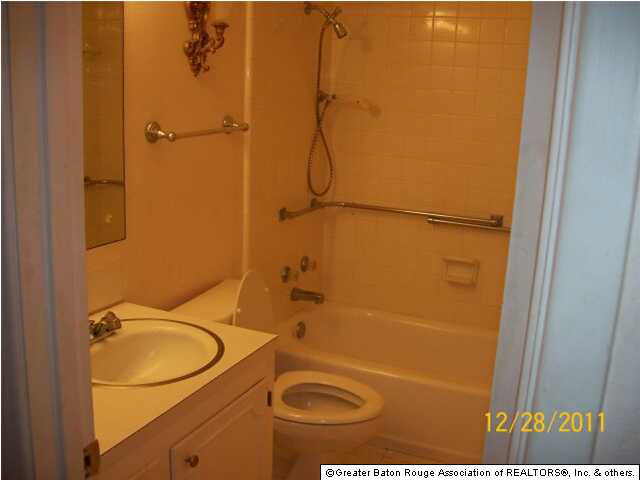 3845 Ridgemont Drive Baton Rouge, LA 70814 - Photo 9 of 11 Gallery Image 9