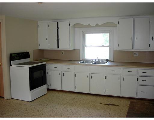 41 Main Street Lisbon, ME 04252 - Photo 7 of 21 Photo