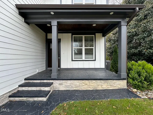 a view of house with outdoor space