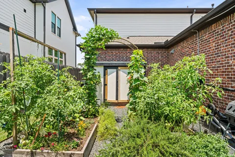 $1,350,000 | 1013 Martin Street, Houston, TX 77018