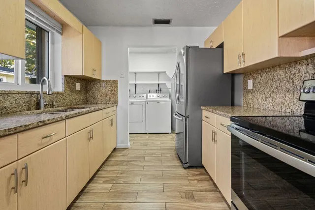 $630,000 | 3443 Northeast 3rd Avenue, Oakland Park, FL 33334