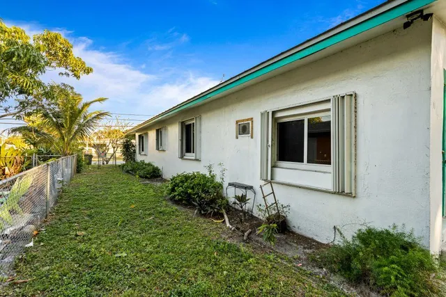 $630,000 | 3443 Northeast 3rd Avenue, Oakland Park, FL 33334